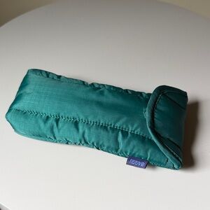 BAGGU puffy glasses sleeve